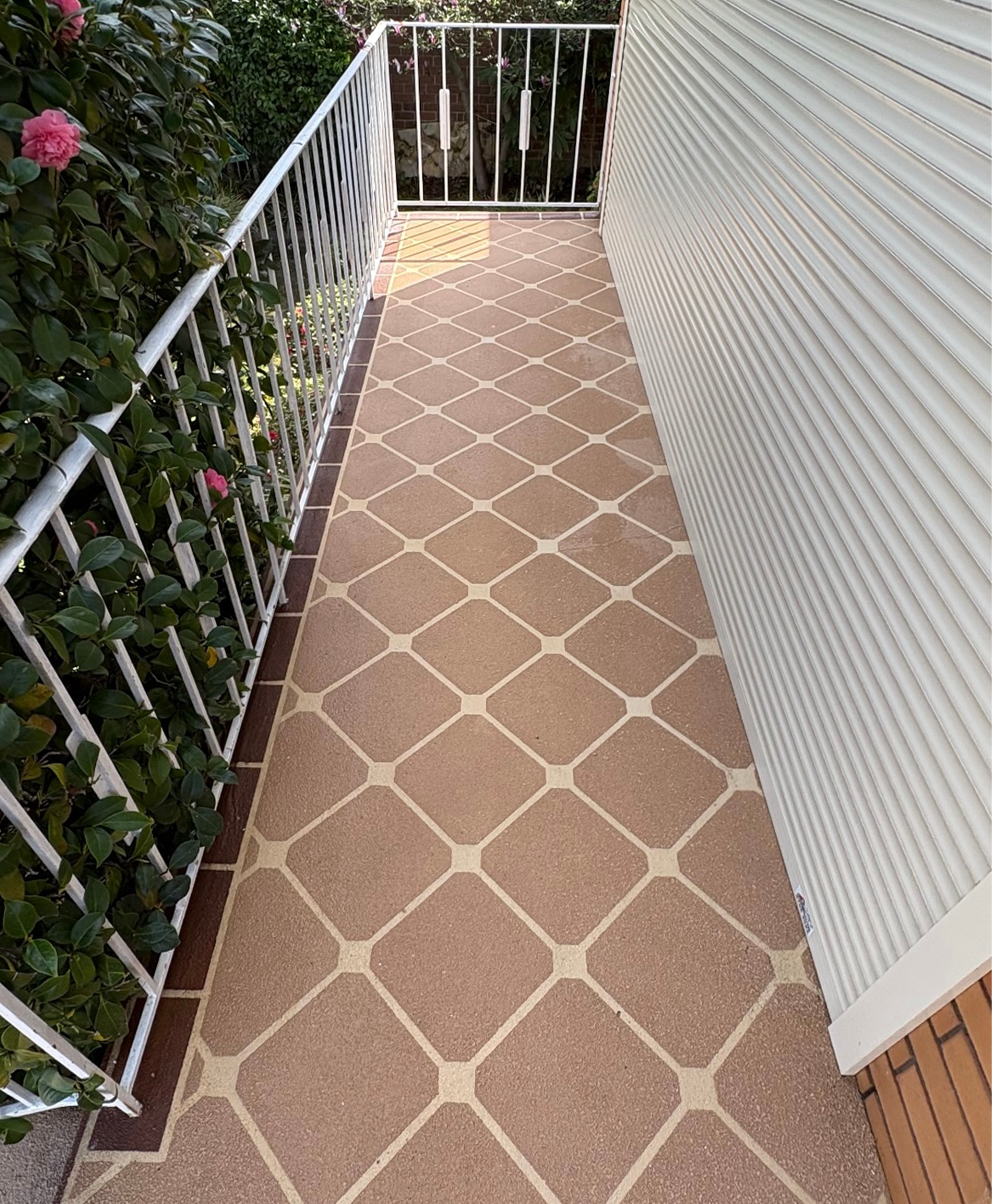 שטיפת מרצפות בלחץ - תמונה אחרי