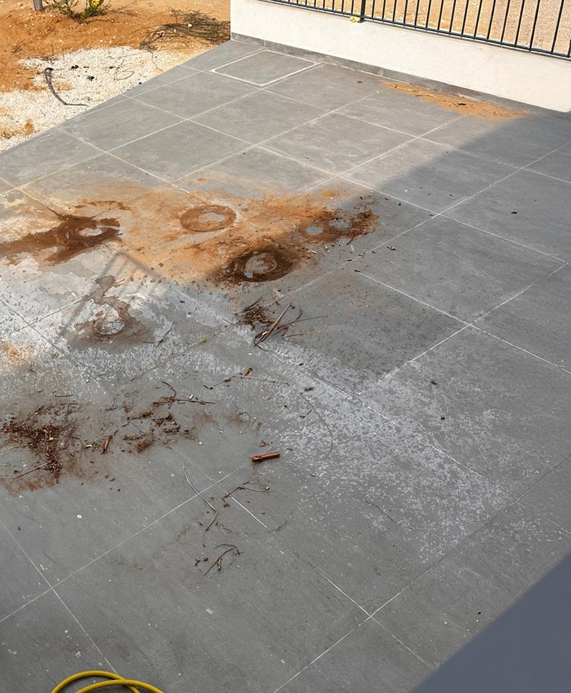 ניקיון לפני אכלוס וילה שנבנתה - תמונה לפני